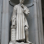 Machiavelli-Statue
